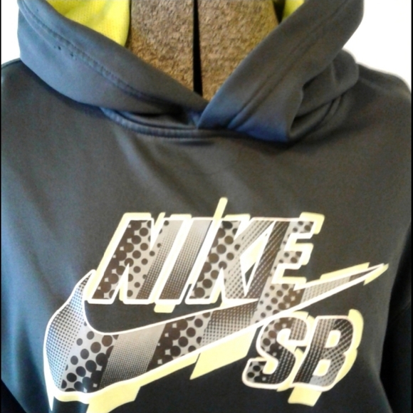 Nike SB Therma-Fit youth Size XL VOLT Hoodie satin Sweatshirt women's M men's S - Picture 2 of 6